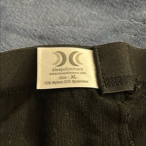 Sleep slimmers compression leggings xl. Black